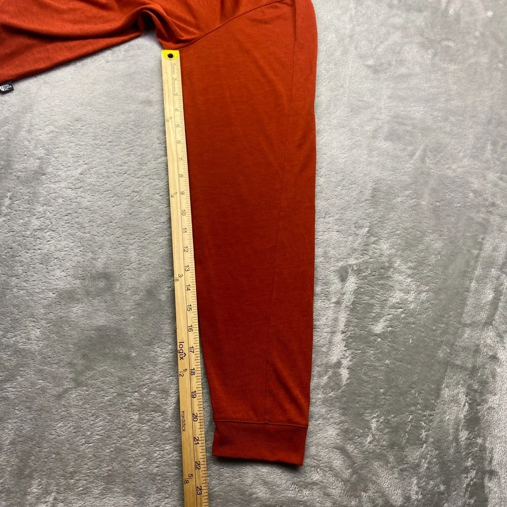 The North Face Mens VaporWick Long Sleeve Shirt Burnt Orange Rust Medium‎ M